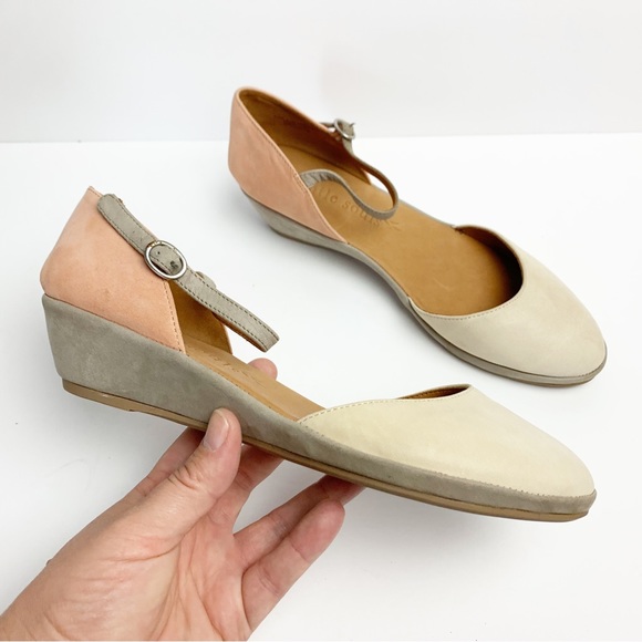 gentle souls Shoes - Gentle Souls Noa Star Flat Sandal Demi Wedge Size 8.5